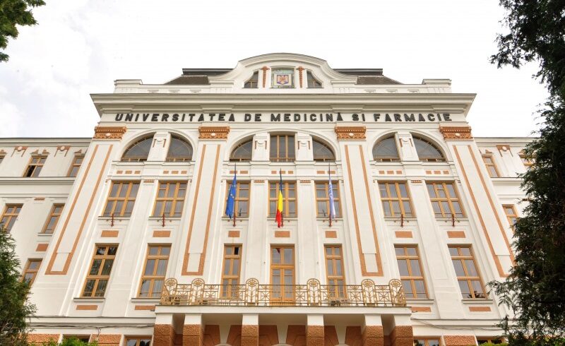 Tribunalul Suceava a suspendat deciziile UMFST Târgu Mureș prin care accesul studenților era condiționat de vaccinare, testare sau trecerea prin boală